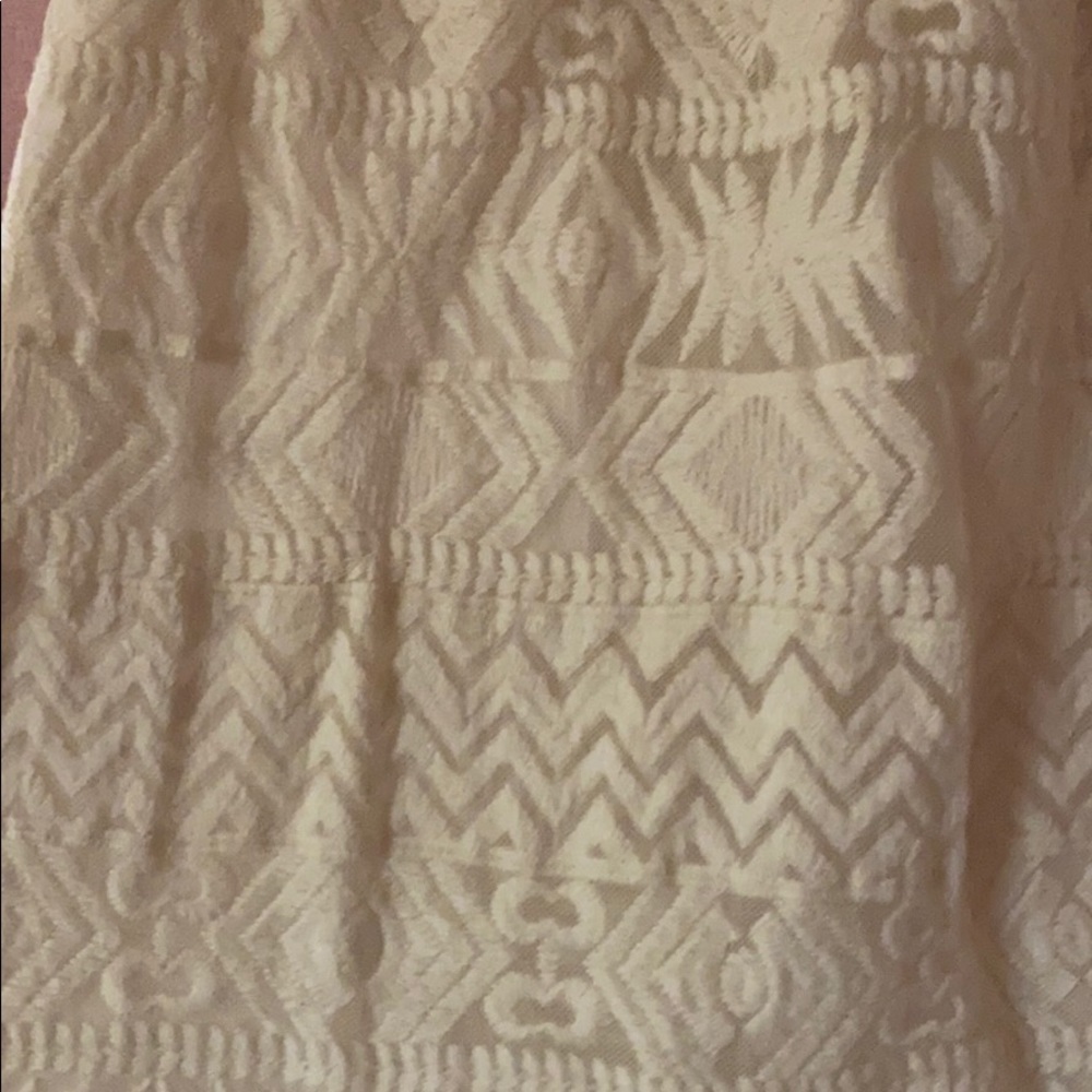 Cream Colored Tank Top - Picture 2 of 3